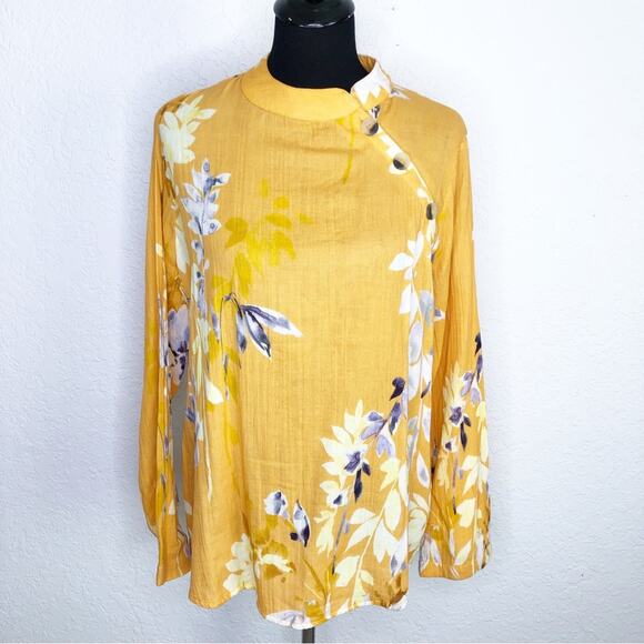 Soft Surroundings gold yellow purple floral asymmetrical button top size Medium - Picture 1 of 14